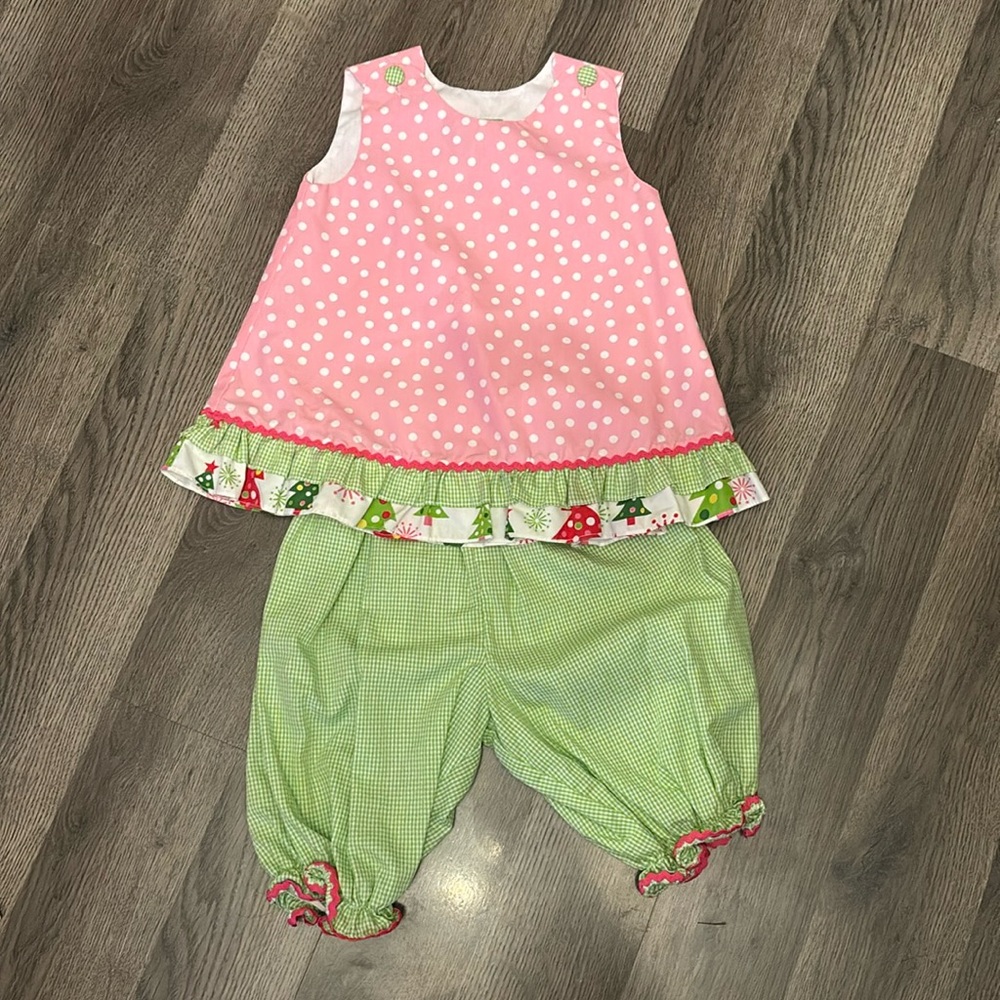 Candyland boutique, two-piece Christmas trees, pink girl 18M